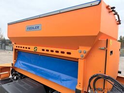 MITSUBISHI Fuso Canter 7C18 Abrollkipper mit Winterpaket