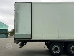 SCHMITZ CARGOBULL SCB*S3B CARRIER VECTOR 1550 WITH 5210 ENGINE HOU