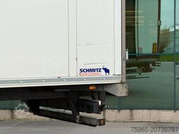 SCHMITZ CARGOBULL SCB*S3B CARRIER VECTOR 1550 WITH 5210 ENGINE HOU