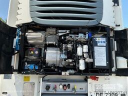 Schmitz Cargobull Tiefkühler Multitemp Doppelstock Trennwand