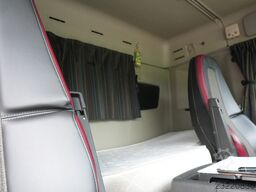 Volvo FMX 460 70 ton's heavy load 6x2 tractor unit 39...
