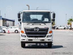 Hino FM 2829