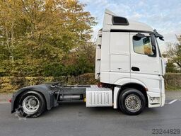 Mercedes-Benz Actros 1845 StreamSpace / Euro 6
