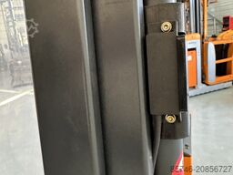 STILL EXG 16 - Tilting Forks * DEMO