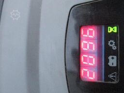 TOYOTA TSE300 Tracto