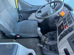 Volvo FL 240 / 6 Cylinder / 18 Tons / Manual / Tail L...