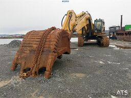 CAT 365C excavator with tooth bucket