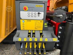 MERCEDES-BENZ AROCS 1843 4x2 Kipper Kran Palfinger PK12.501