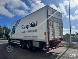 DAF CF440 6x2 Box truck with refrigerator/freezer unit