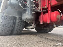 DAF CF440 6x2 Box truck with refrigerator/freezer unit