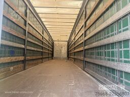 Schmitz Cargobull Curtainsider Mega