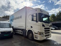 Scania R520 w/ refrigerator/freezer unit in unknown condi