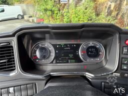 Scania R520 w/ refrigerator/freezer unit in unknown condi