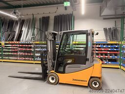 Jungheinrich EFG 320