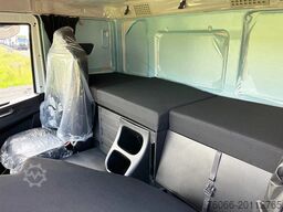 Iveco T-Way AT720T47TH Tractor Head