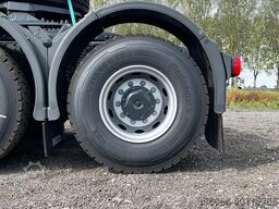 Iveco T-Way AT720T47TH Tractor Head