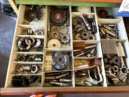 KIND Workshop drawer cabinet with contents