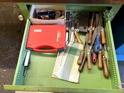 GÖDDE Workbench with contents