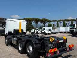 DAF XF 530 FAN con scarrabile GUIMATRAG 26 t