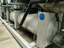 Used Aircooled chiller CARRIER 30XB 0900 0041 890 kW. 2020 yom