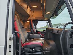 VOLVO FM 450 GLOBETROTTER ADR