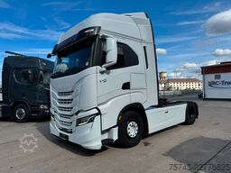 IVECO S-WAY 480 * RETARDER * VOLLVERKLEIDUNG *
