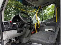 MERCEDES-BENZ Sprinter 313 BlueTEC 9 Sitze Rollstuhllift Klima