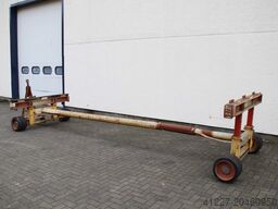 unbekannt Trägerabstand 5860 mm  Höhe 850 bis 1255 mm