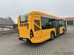 IVECO Heuliez GX 137 / EURO 6 / Klima / Midi Mini
