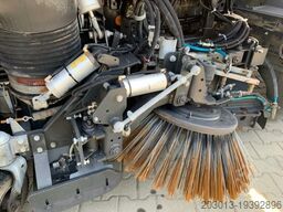 MERCEDES-BENZ Atego Kehrmaschine BUCHER CITYFANT 5000