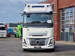 Volvo FH 16.700 Globetrotter 4x2 - NEW - Retarder - I...