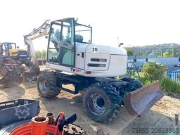 Terex TW110 with two-piece offset boom and 3 buckets