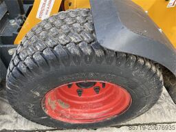 Knikmops KM100 (7123)