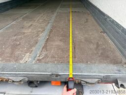 MERCEDES-BENZ Actros 2551 6x2 Koffer mit Laderampe