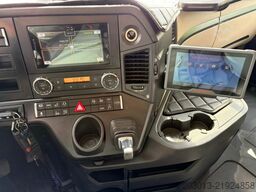 MERCEDES-BENZ Actros 2551 6x2 Koffer mit Laderampe