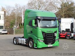 Iveco S-Way 510 Retarder Alufelgen Navi 2 x Kühlbox