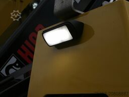 MAN TGM 18290 Bergefahrzeug mit HIAB Ladekran