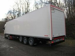 Trockenfracht Kofferauflieger Rolltor