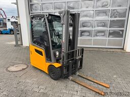 JUNGHEINRICH EFG 215 / Triplex: 4.25m! / SS / 4.168h / 2024