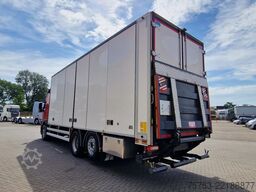 Volvo FM 370 Globetrotter 6x2*4 - Box with sidedoors ...