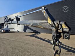 Volvo FM 420 8x2 / HMF 55 t/m CRANE + JIB