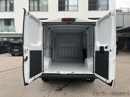 FIAT Ducato 33 L2H1 CarPlay RüKa 260Grad Türen Klima