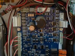 Used Aircooled chiller CARRIER 30RBS 120B0273 PE 117 KW. 2016 yom