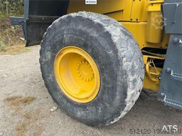 Komatsu WA320-3H wheel loader w/ bucket WATCH VIDEO
