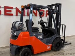 Toyota 11121 - TOYOTA 02-8FGF20