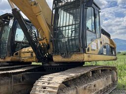 Caterpillar 330 DLN