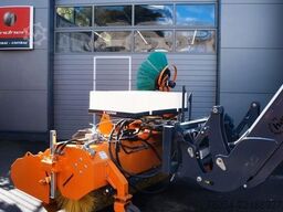 SAPHIR Kehrmaschine Saphir
