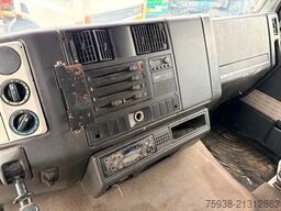 MAN 26.403 DFS 6x4 TRACTOR UNIT (EURO 2 / MANUAL GE...