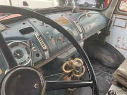 Mercedes-Benz 813 + Manual + Kipper + 4x4