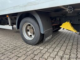 FUSO Canter 7C15 Koffer mit Ladebordwand